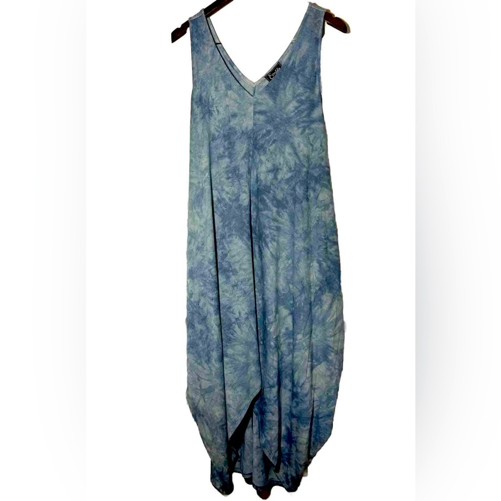 Chic Blue Tie-Dye Maxi Dress